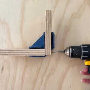 how-to-use-a-corner-clamp